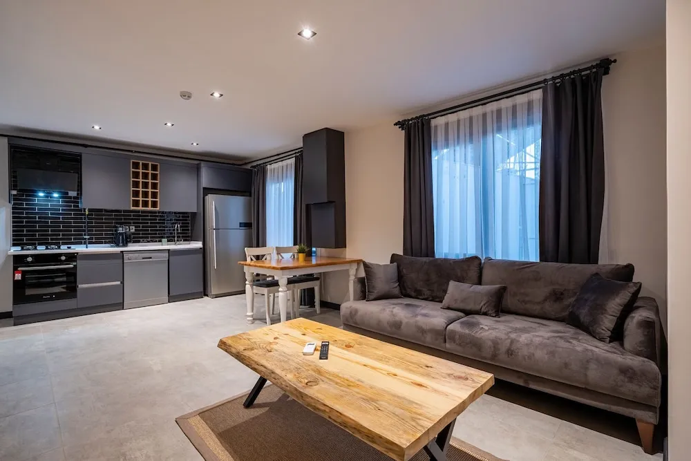 Exclusive Suite Room (with jacuzzi).