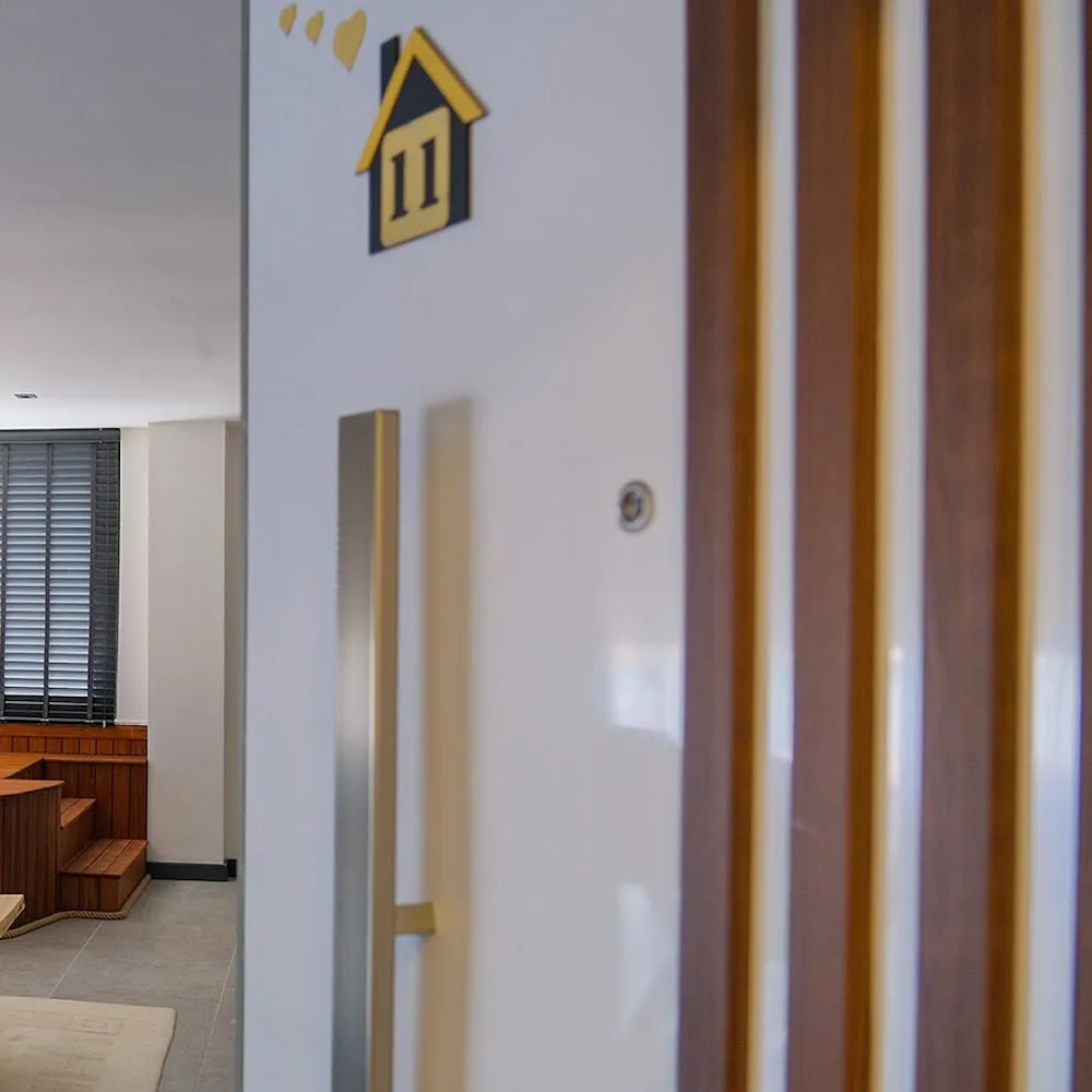 Exclusive Suite Room (with jacuzzi).