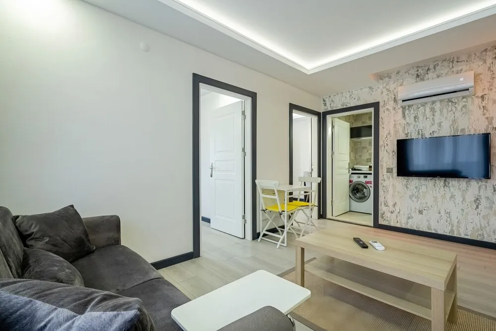 Family Suite (with Balcony)