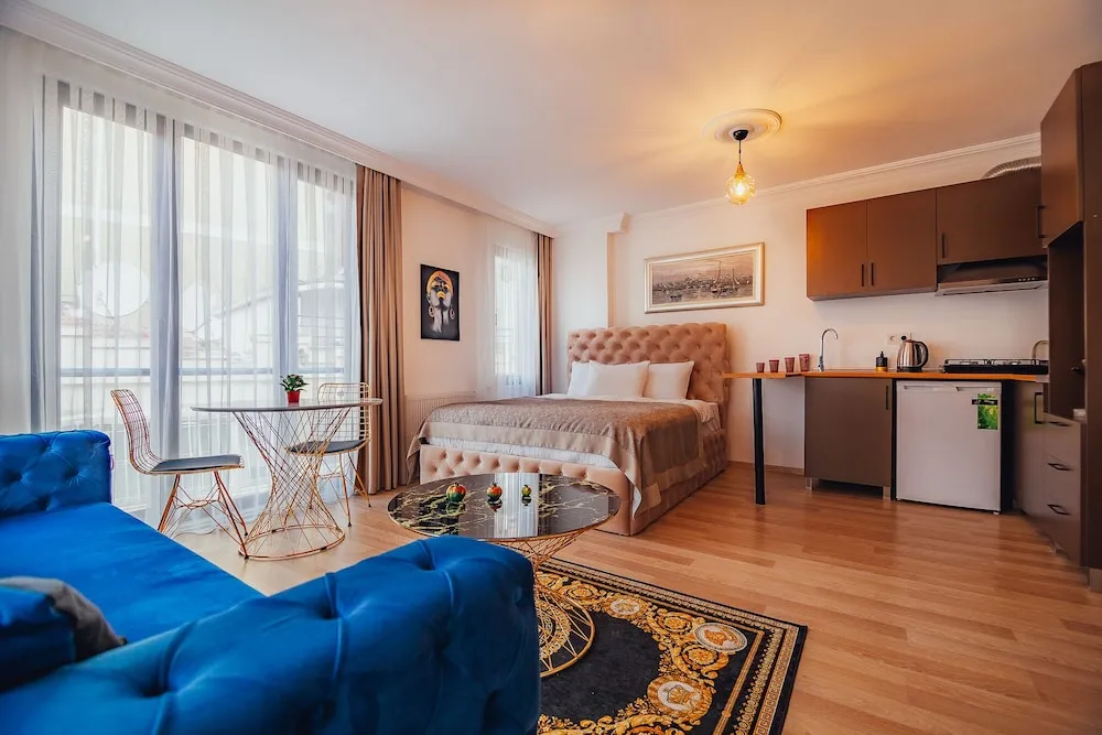 Deluxe Tek Büyük Yataklı Oda