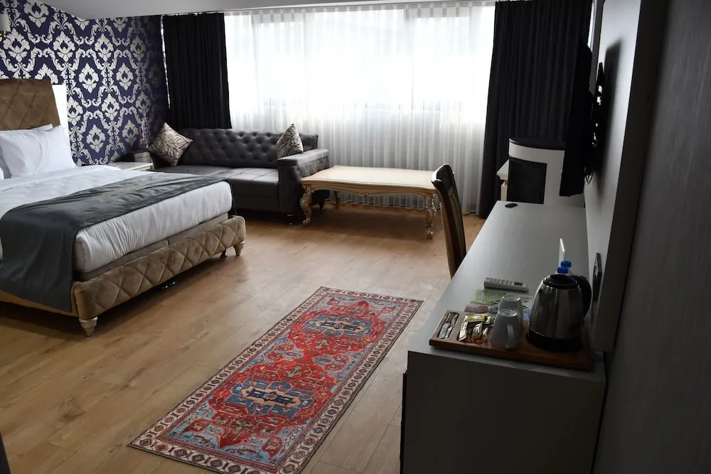 Grand Tek Büyük Yataklı Oda