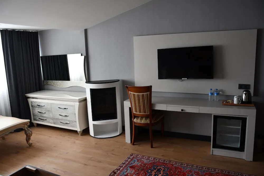 Grand Tek Büyük Yataklı Oda