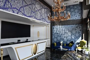 HMZ Luxury Hotel