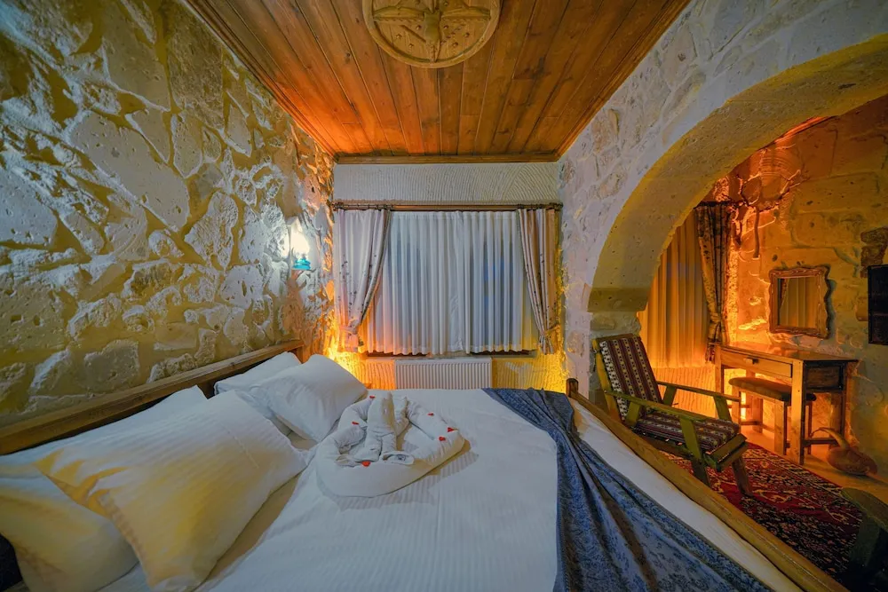 Classic Tek Büyük Yataklı Oda