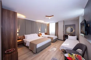 Vess Hotel & Spa