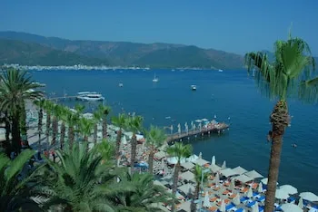 Begonville Beach Hotel - Adults Only