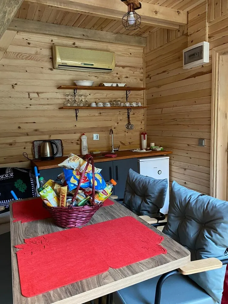 Bungalov, Sigara İçilebilir, Nehir Manzaralı