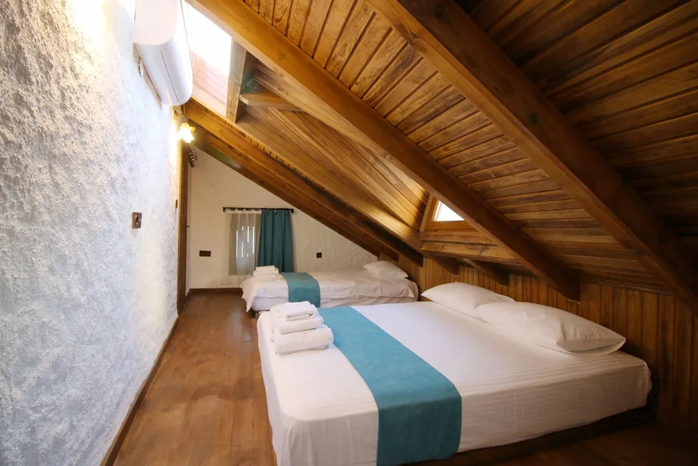 Superior İki Ayrı Yataklı Oda