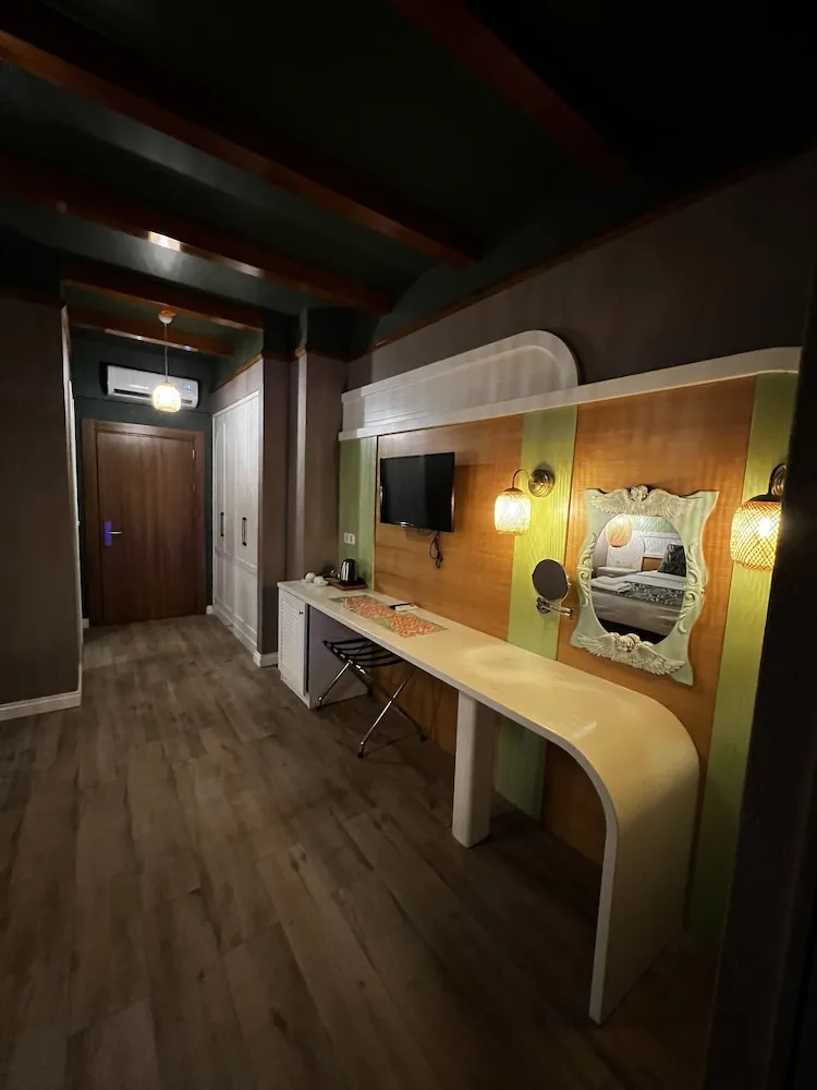 Deluxe Tek Büyük veya İki Ayrı Yataklı Oda
