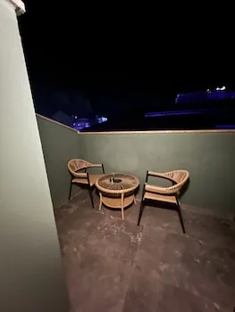 Dolphin Park Hotel