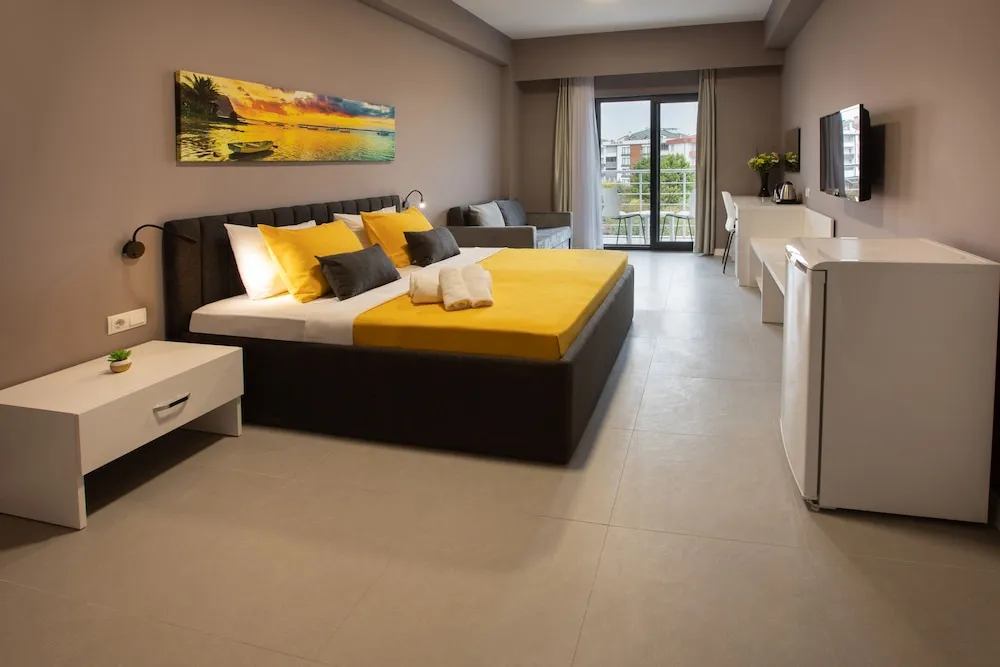Family Oda, Balkon, Kısmi Deniz Manzaralı