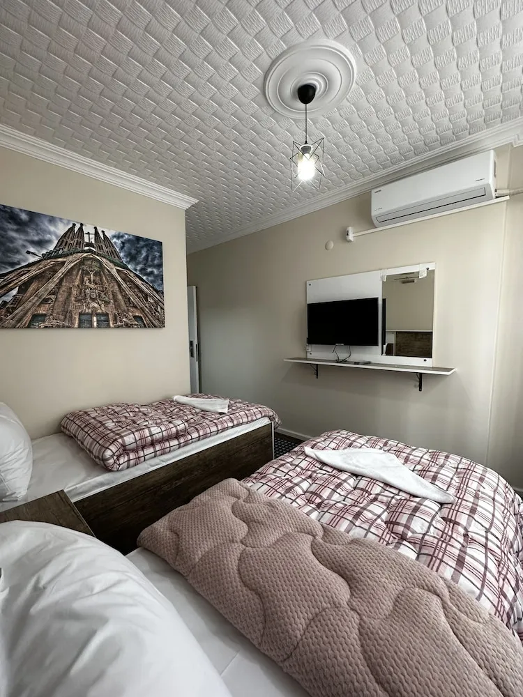 Deluxe Tek Büyük Yataklı Oda, Sigara İçilebilir