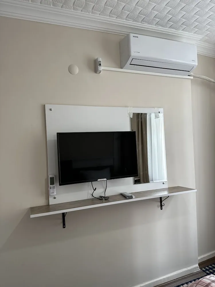 Deluxe Tek Büyük Yataklı Oda, Sigara İçilebilir