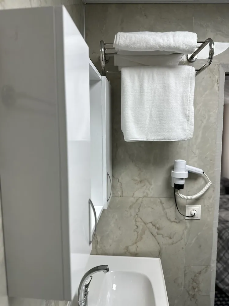 Deluxe Tek Büyük Yataklı Oda, Sigara İçilebilir