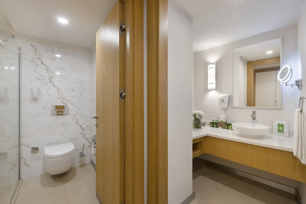 Standard Oda, Balkon, Bahçe Manzaralı