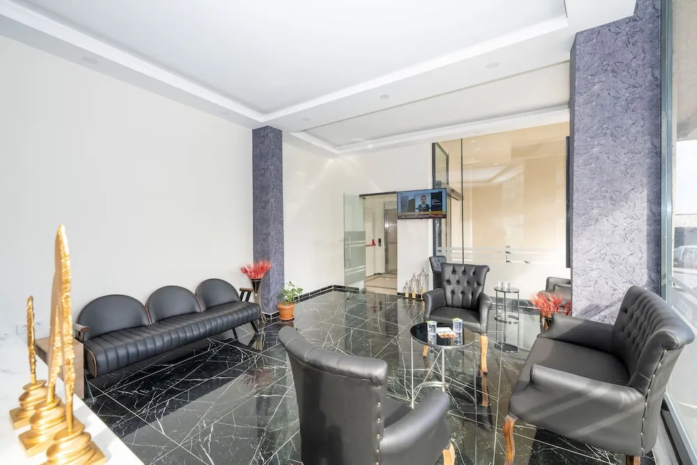 Gloria Airport Hotel