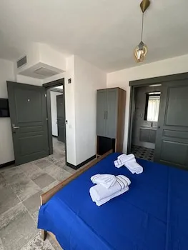 Rose Island Hotel Bozcaada