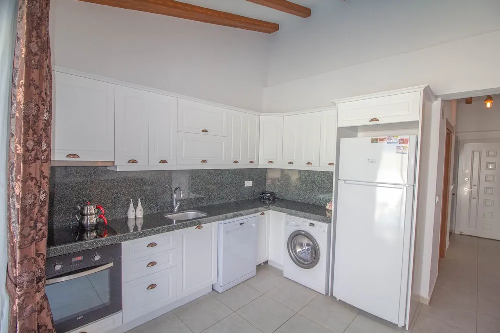 Basic Villa, Sıcak Su Küveti, Havuz Manzaralı