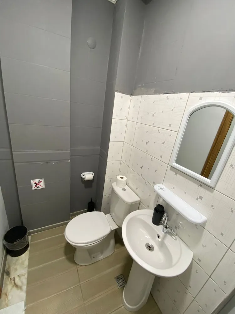 Comfort Tek Büyük Yataklı Oda