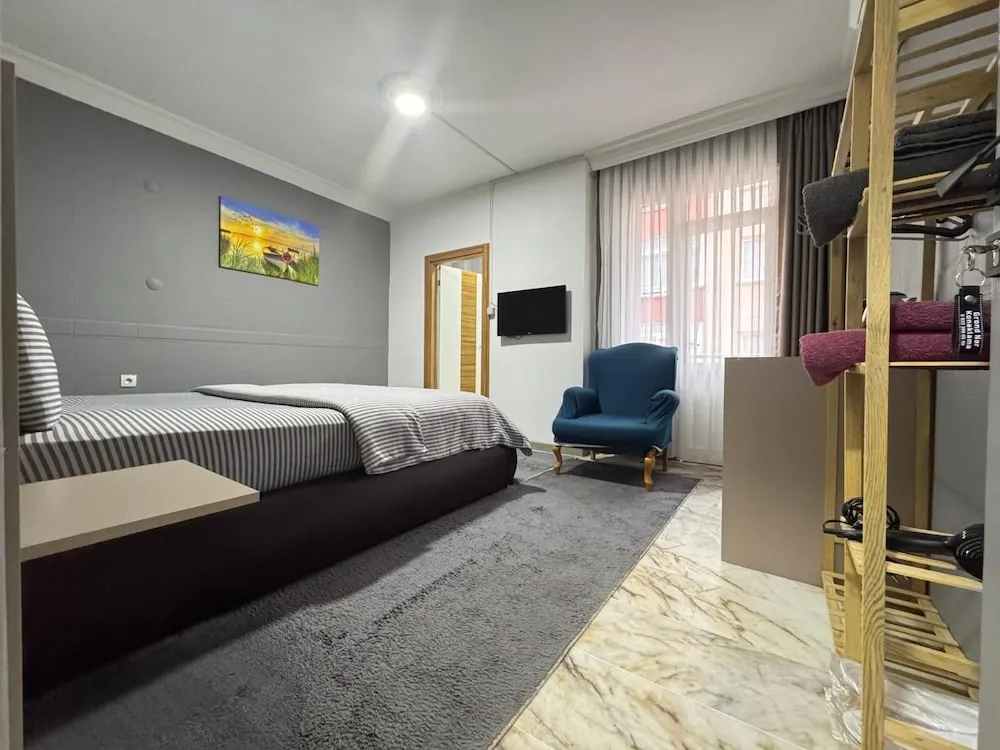 Comfort Tek Büyük Yataklı Oda