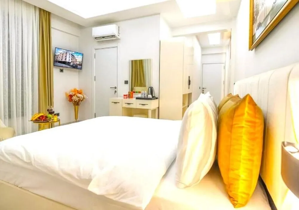 Deluxe Tek Büyük Yataklı Oda