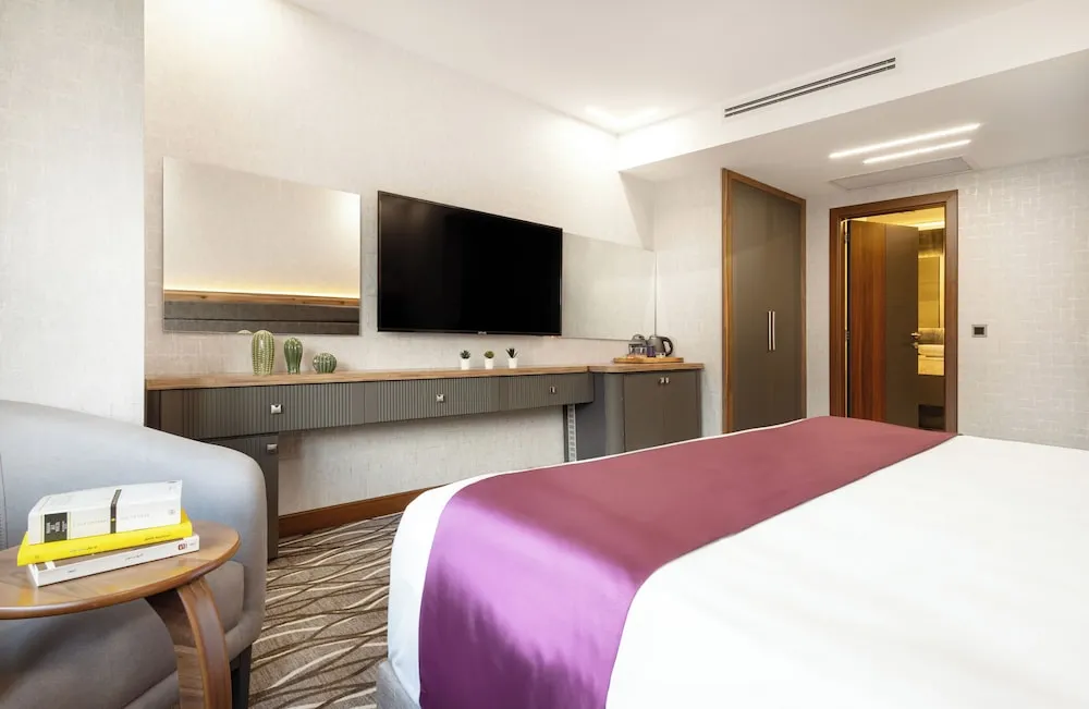 Premium Tek Büyük Yataklı Oda, Balkon