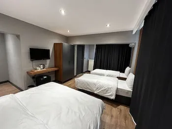Bademi Hotel