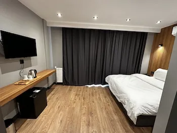 Bademi Hotel