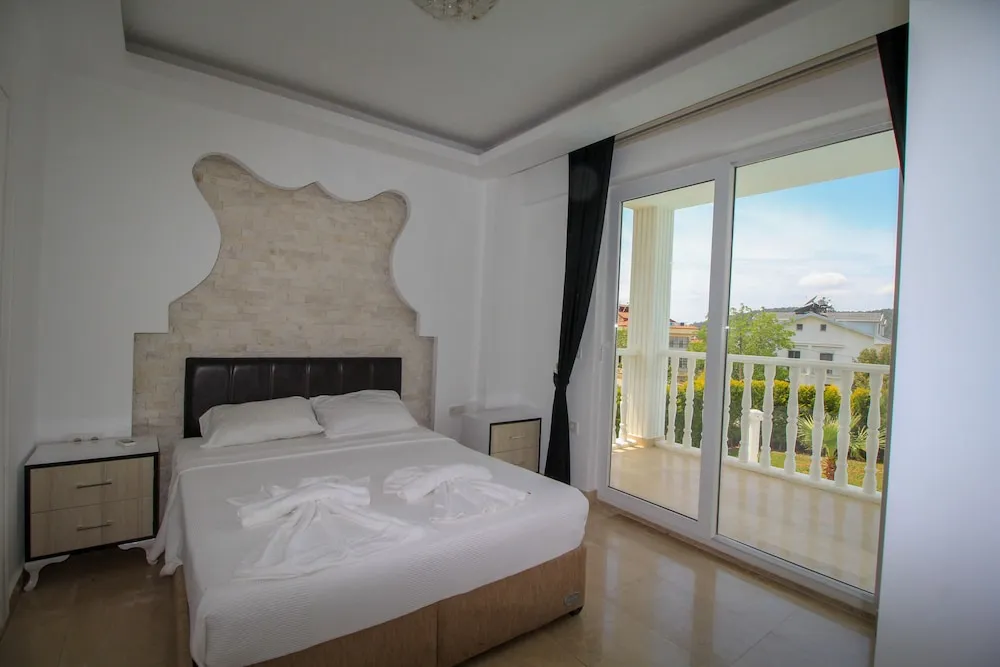 Grand Villa