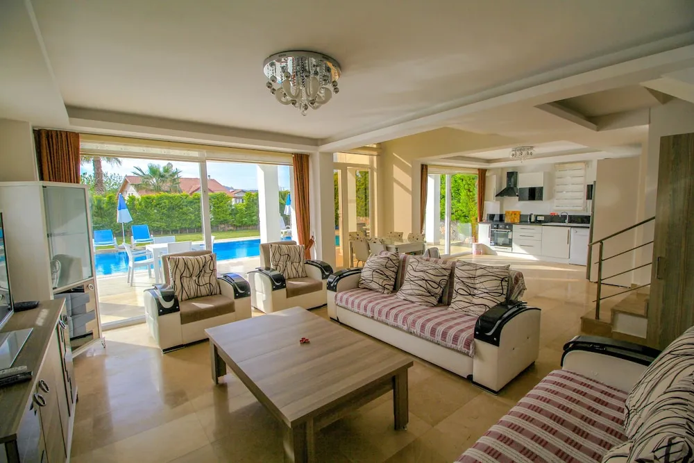 Grand Villa