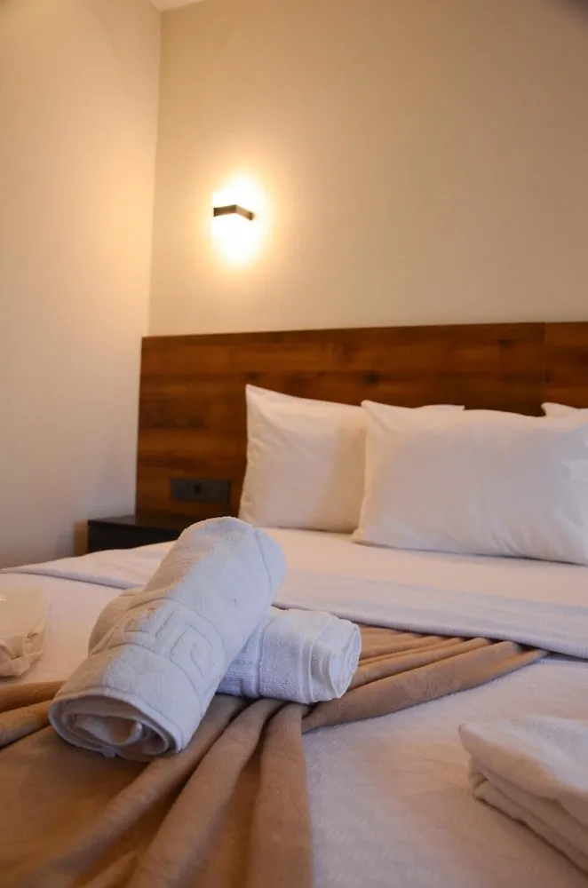 Luxury Tek Büyük Yataklı Oda