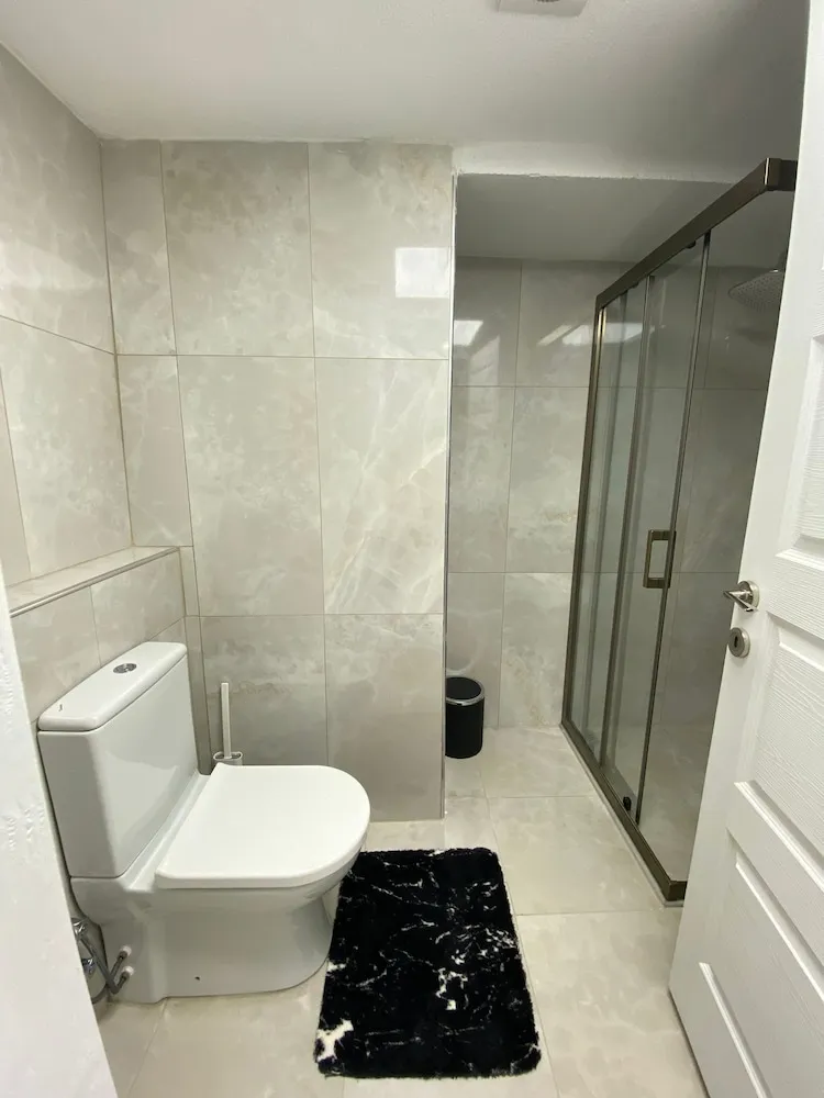 Luxury Tek Büyük Yataklı Oda