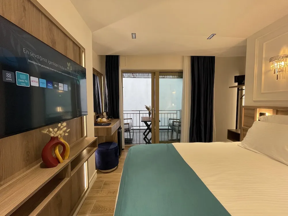 Superior Room with Balcony