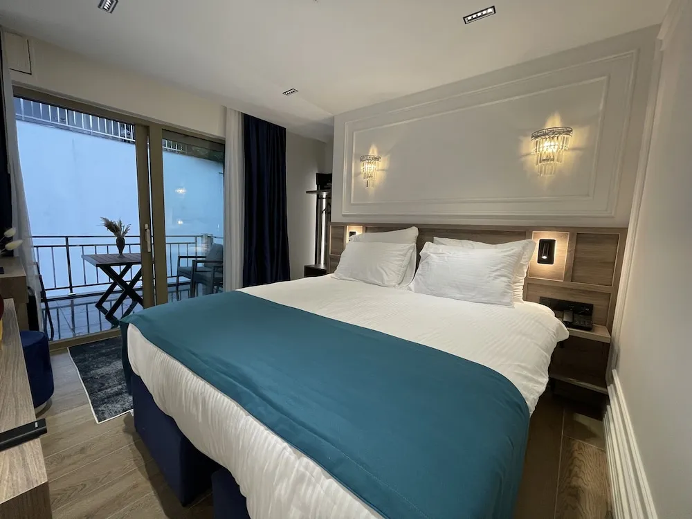 Superior Room with Balcony