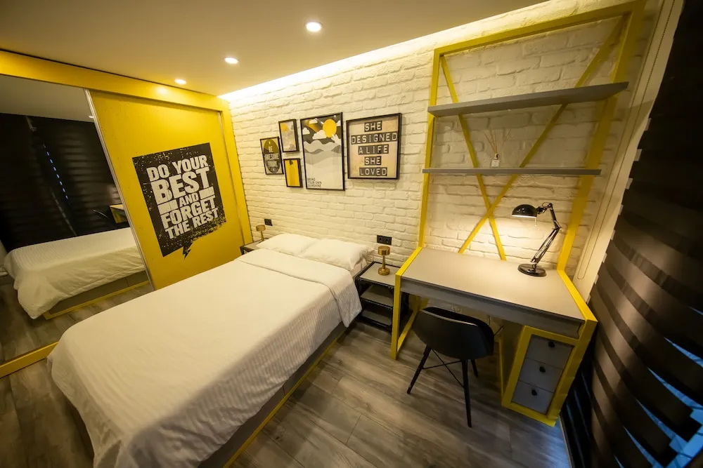 Deluxe Tek Büyük Yataklı Oda