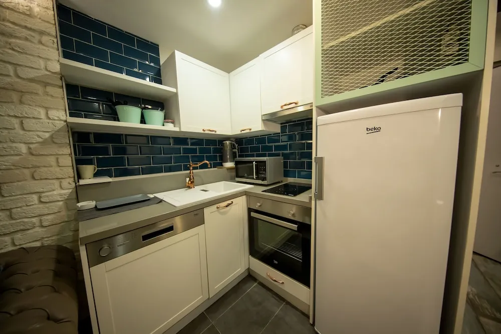 Comfort Tek Büyük Yataklı Oda