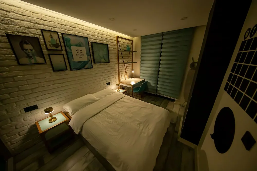 Comfort Tek Büyük Yataklı Oda