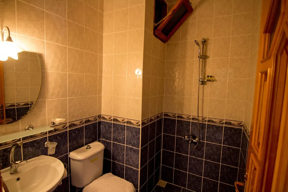 Standard Üç Kişilik Oda, Birden Çok Yatak, Havuz Manzaralı, Havuz Kenarı