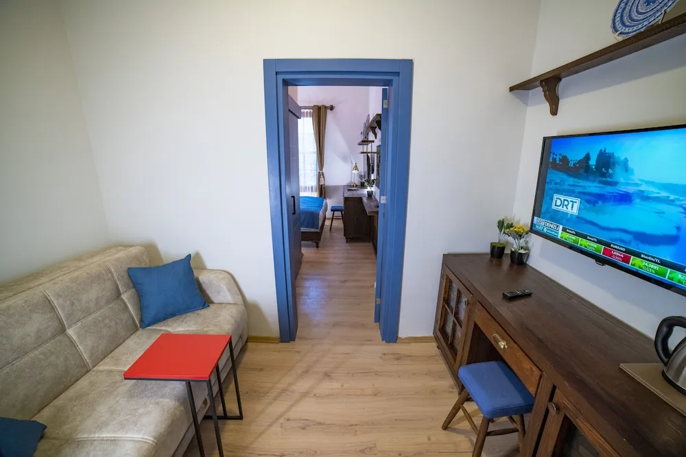 Luxury Tek Büyük Yataklı Oda