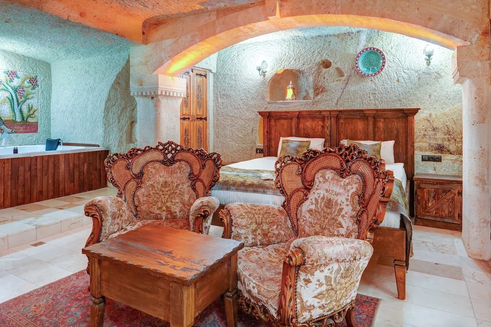 Royal Tek Büyük Yataklı Oda