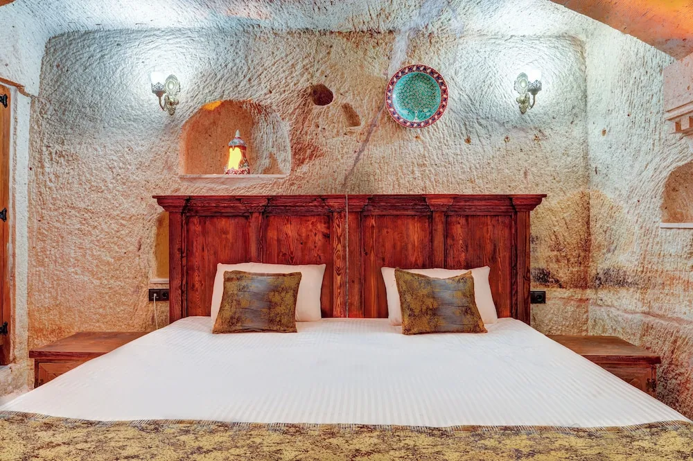 Royal Tek Büyük Yataklı Oda