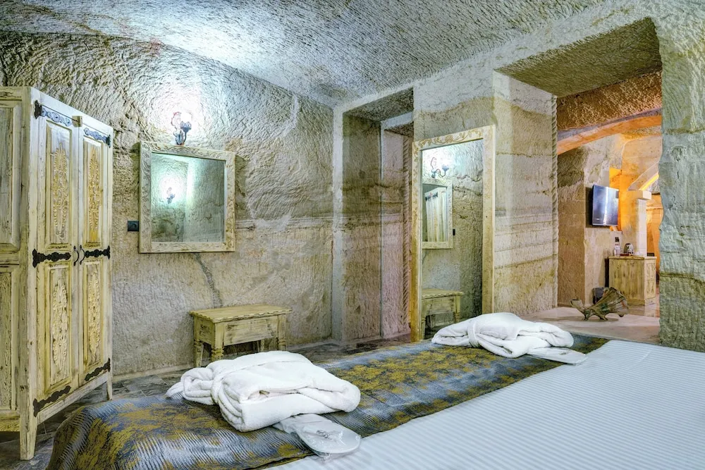 Luxury Tek Büyük Yataklı Oda