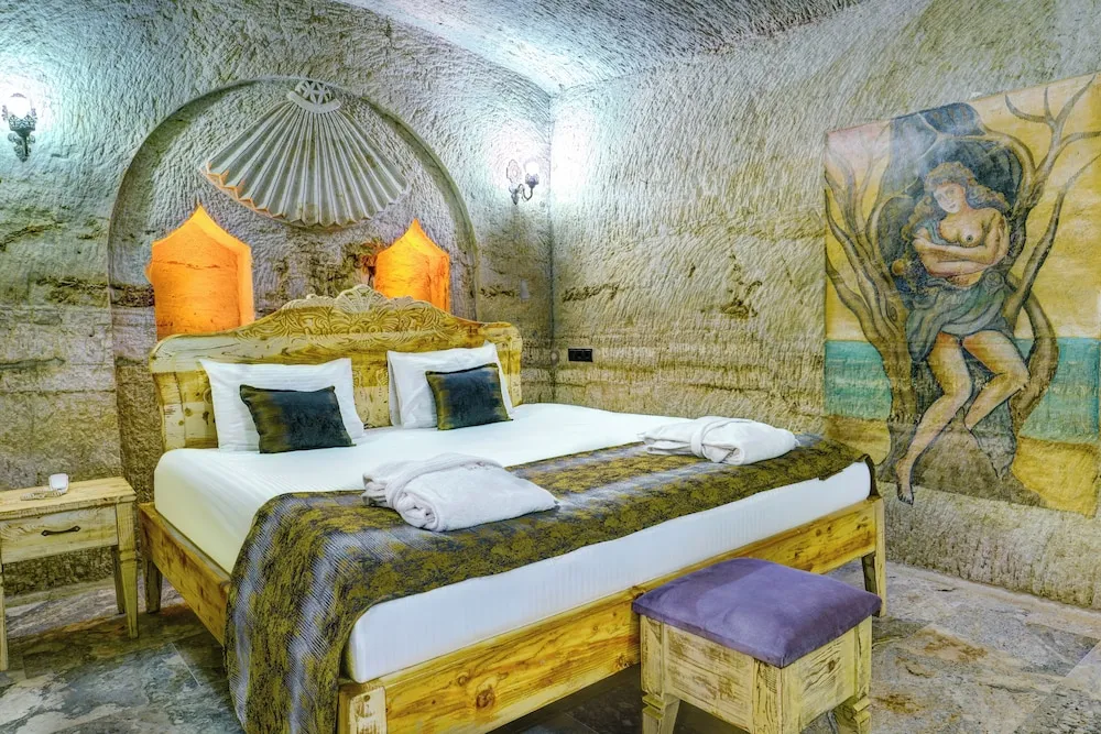 Luxury Tek Büyük Yataklı Oda