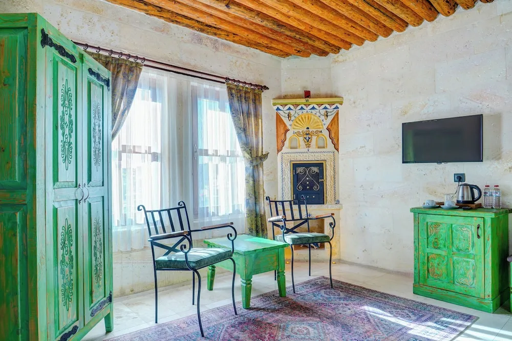 Premium Tek Büyük Yataklı Oda