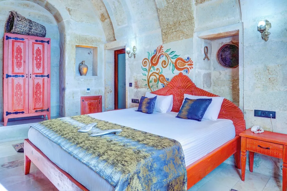 Standard Tek Büyük Yataklı Oda