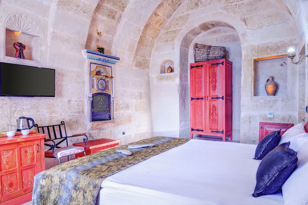 Standard Tek Büyük Yataklı Oda