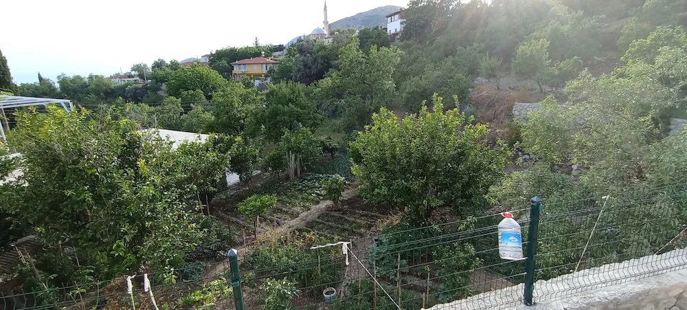 Economy Apart Daire, Deniz Manzaralı, Bahçeli