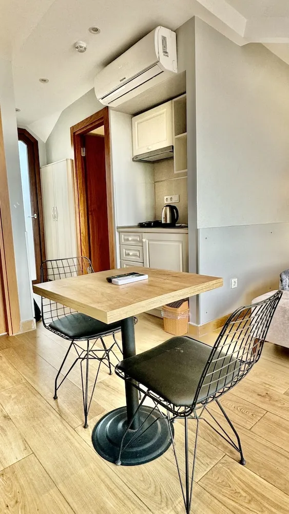 Deluxe Apart Sea View with Balcony Annexe