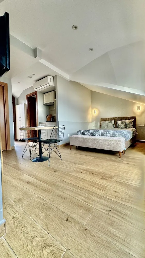 Deluxe Apart Sea View with Balcony Annexe