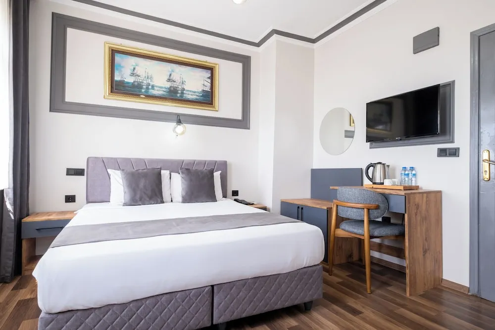 Deluxe Üç Kişilik Oda, Deniz Manzaralı